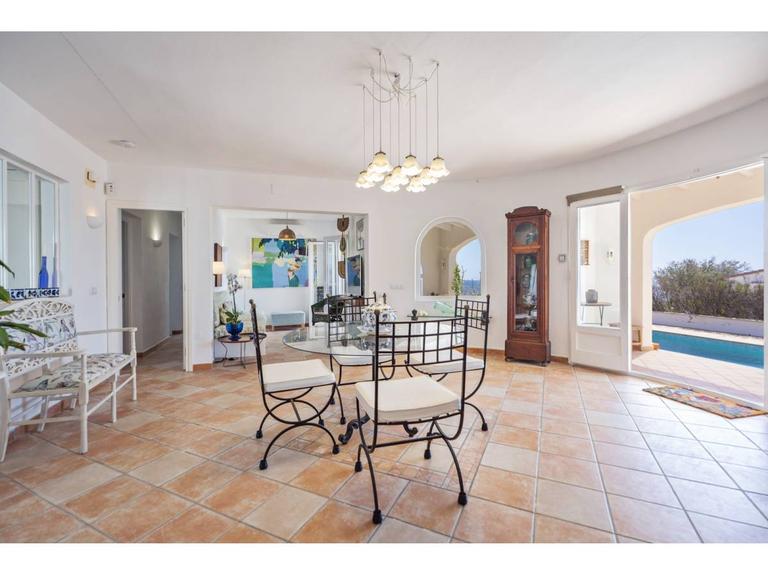 Property thumbnail 6