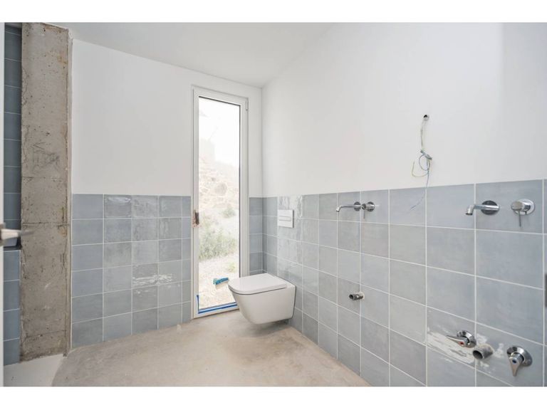 Property thumbnail 25
