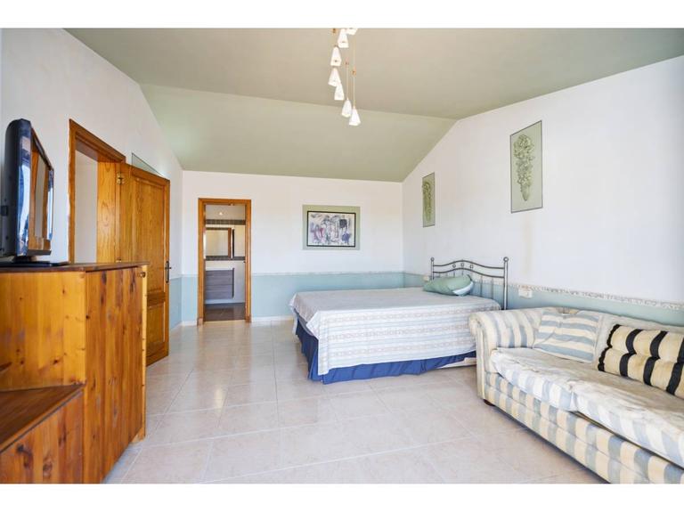 Property thumbnail 16