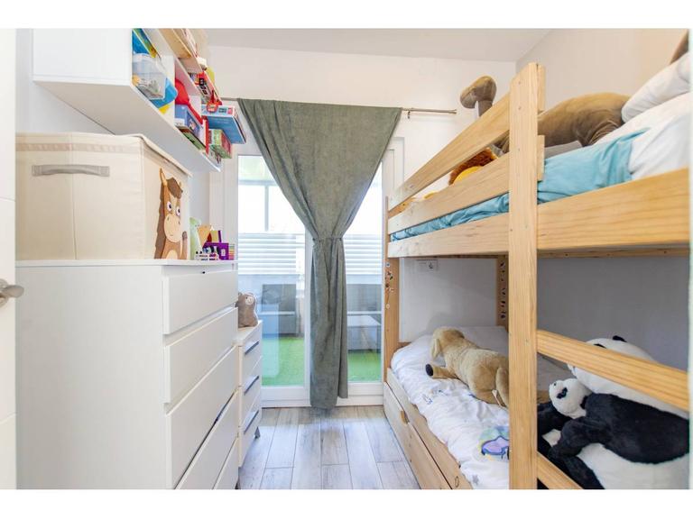 Property thumbnail 12