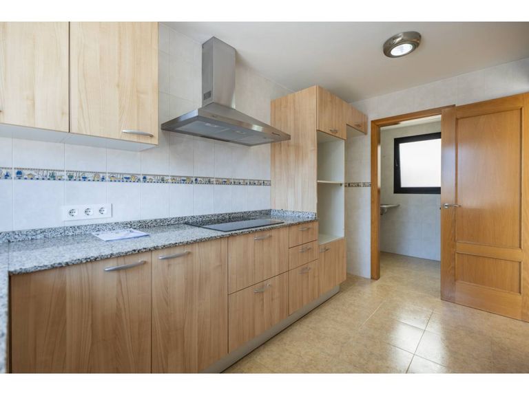 Property thumbnail 7