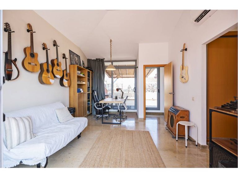 Property thumbnail 12