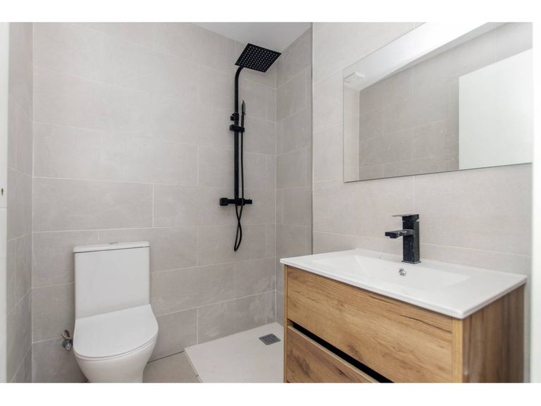 Property thumbnail 15