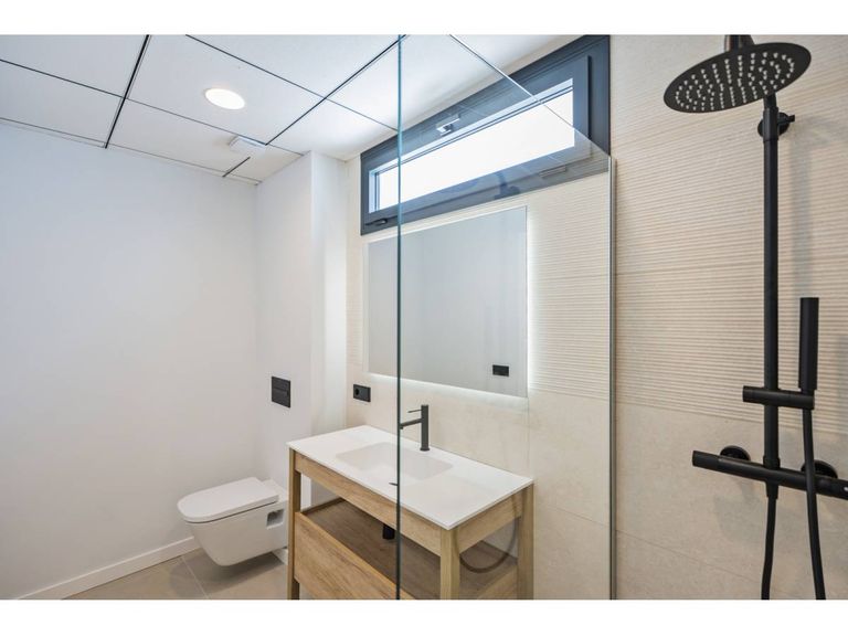 Property thumbnail 19