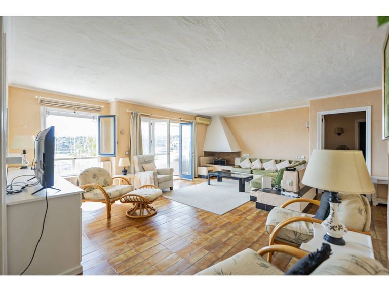 Property thumbnail 2