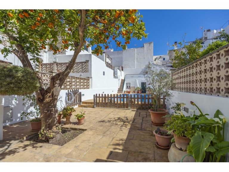 Property thumbnail 1
