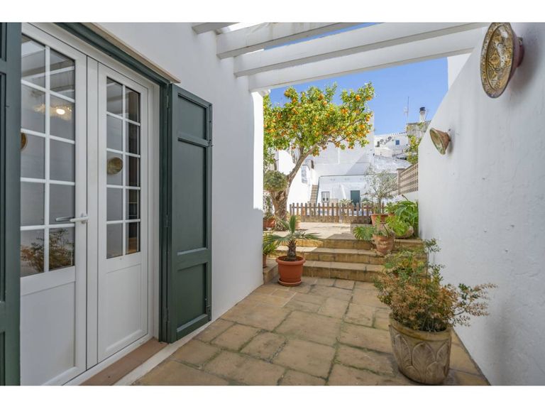 Property thumbnail 2