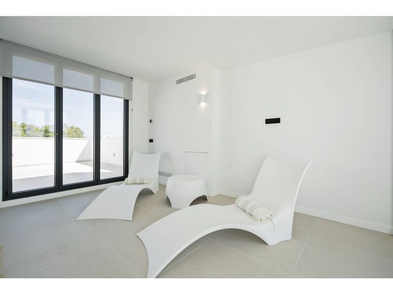Property thumbnail 23