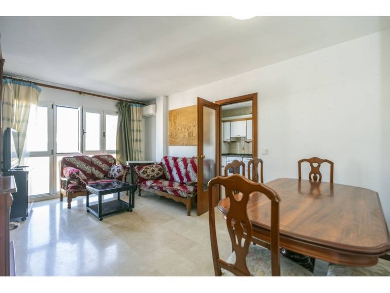 Property thumbnail 2