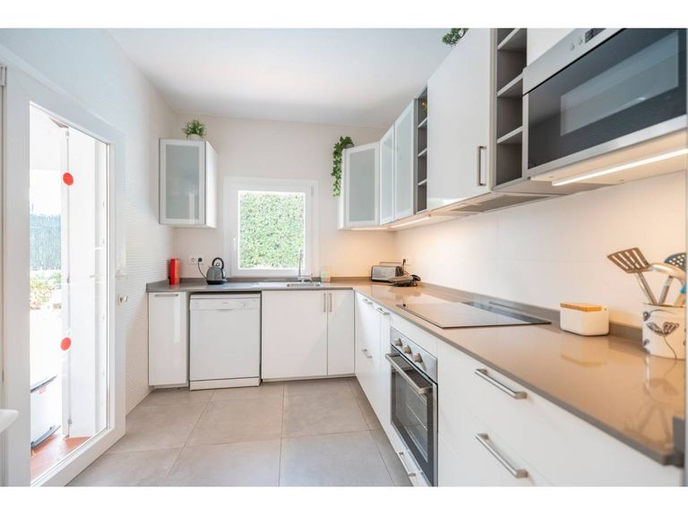 Property thumbnail 9
