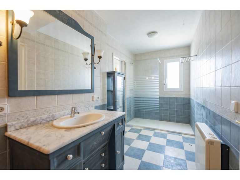 Property thumbnail 13