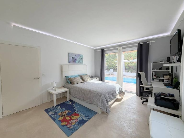 Property thumbnail 13