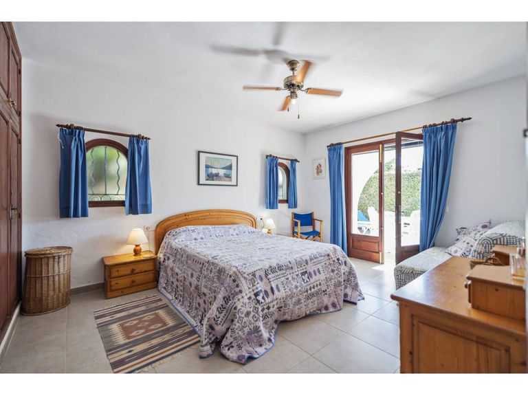 Property thumbnail 11