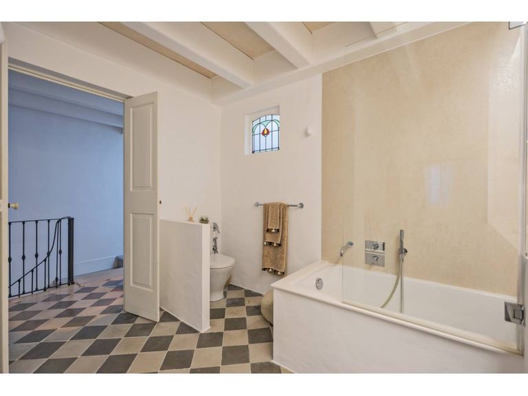 Property thumbnail 16