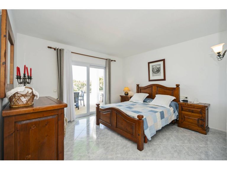 Property thumbnail 35