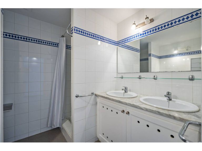 Property thumbnail 9