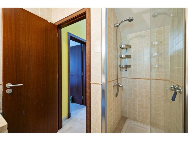 Property thumbnail 16