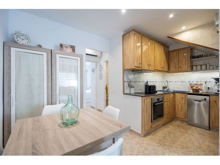 Property thumbnail 6