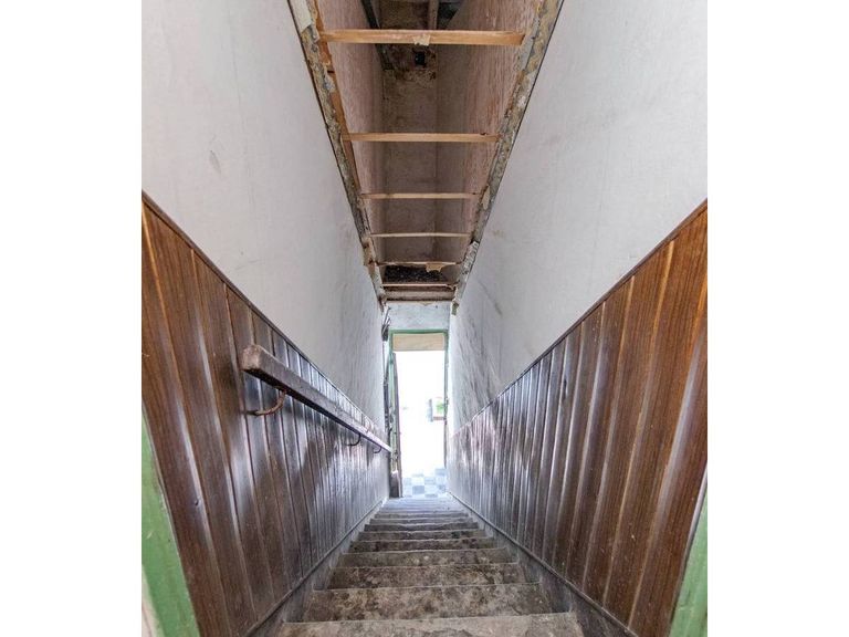 Property thumbnail 12