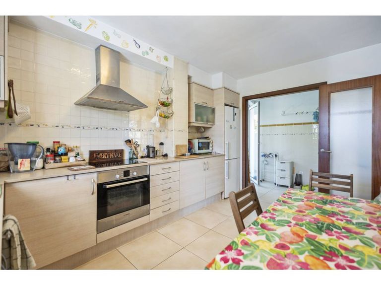 Property thumbnail 9
