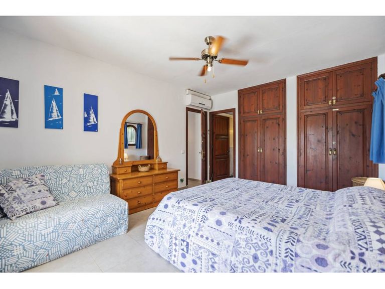 Property thumbnail 12