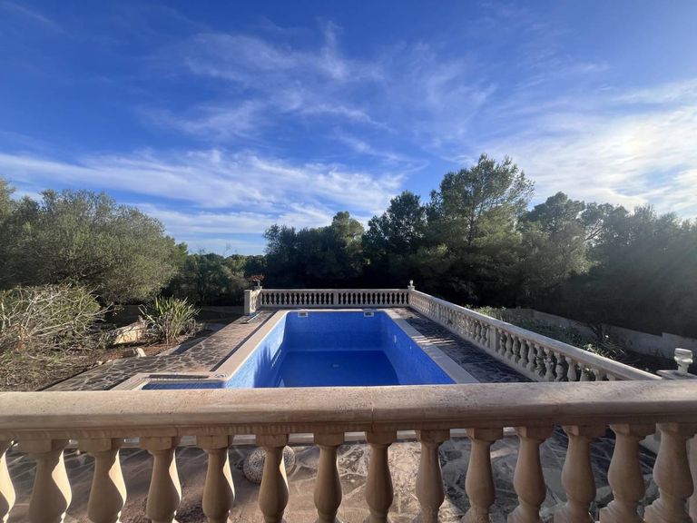 Property thumbnail 1