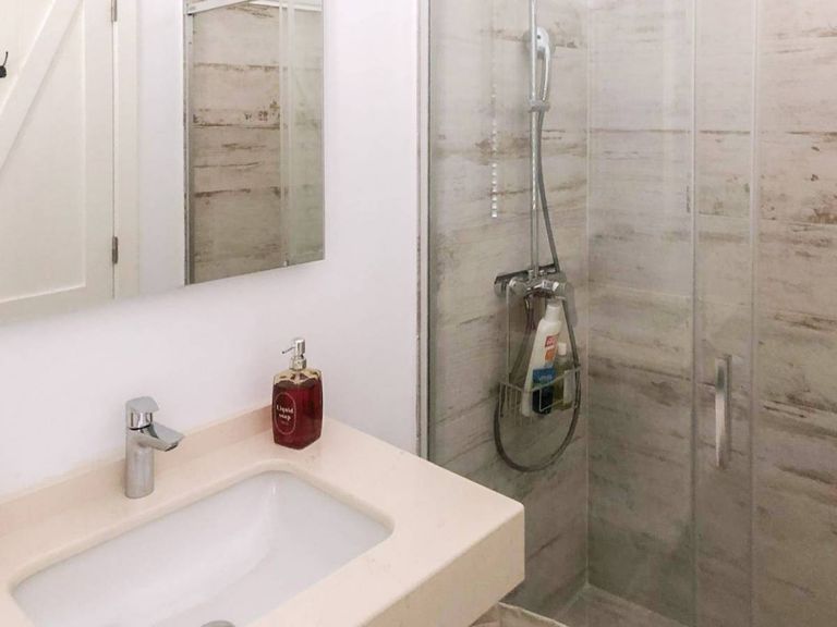 Property thumbnail 12