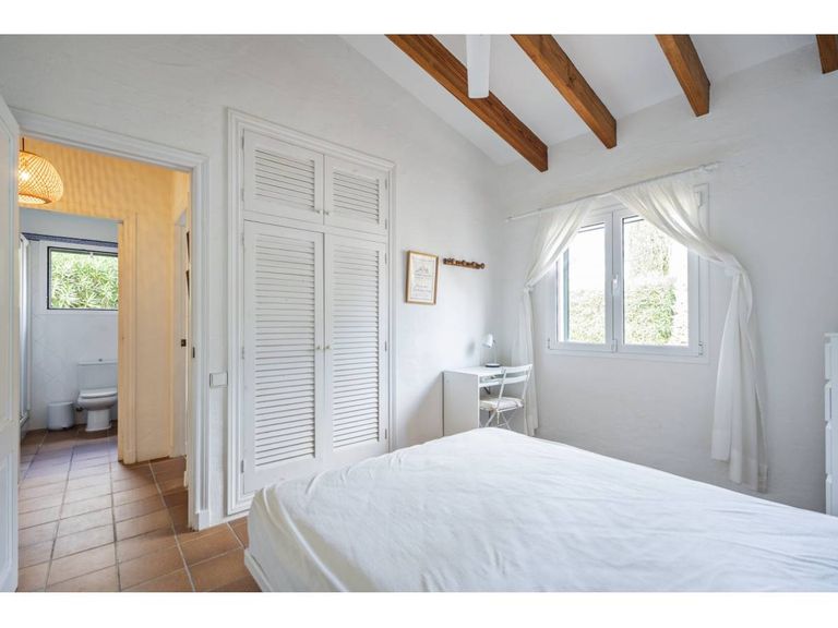Property thumbnail 6