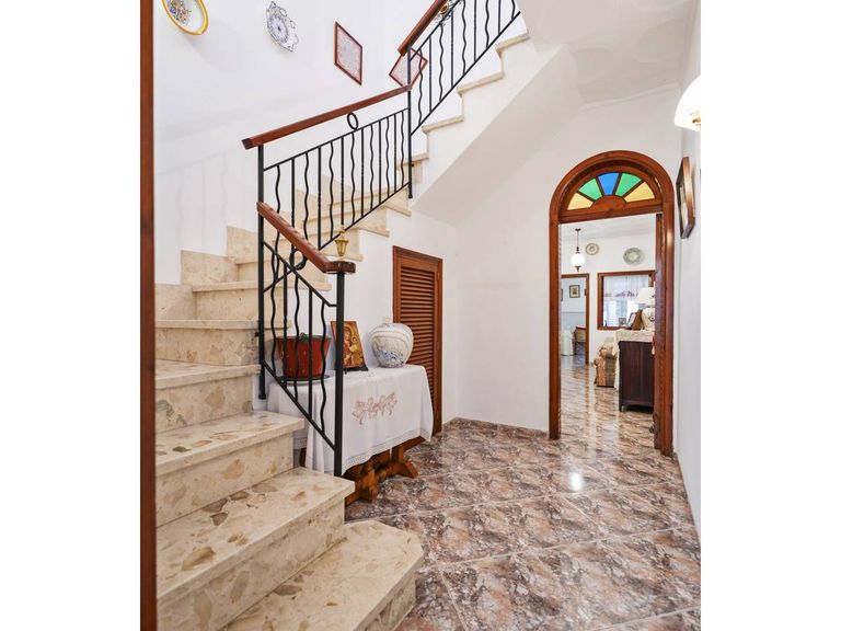 Property thumbnail 2