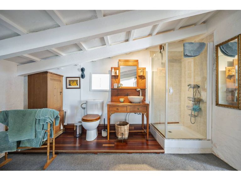 Property thumbnail 36