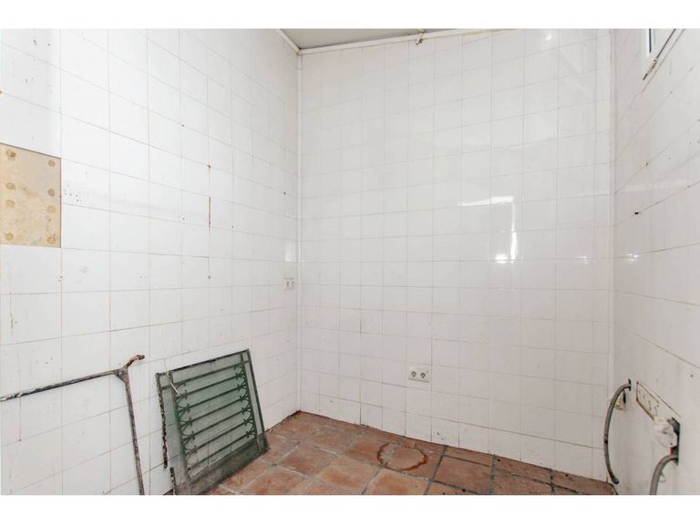 Property thumbnail 37