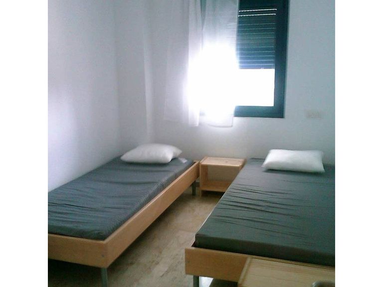 Property thumbnail 3
