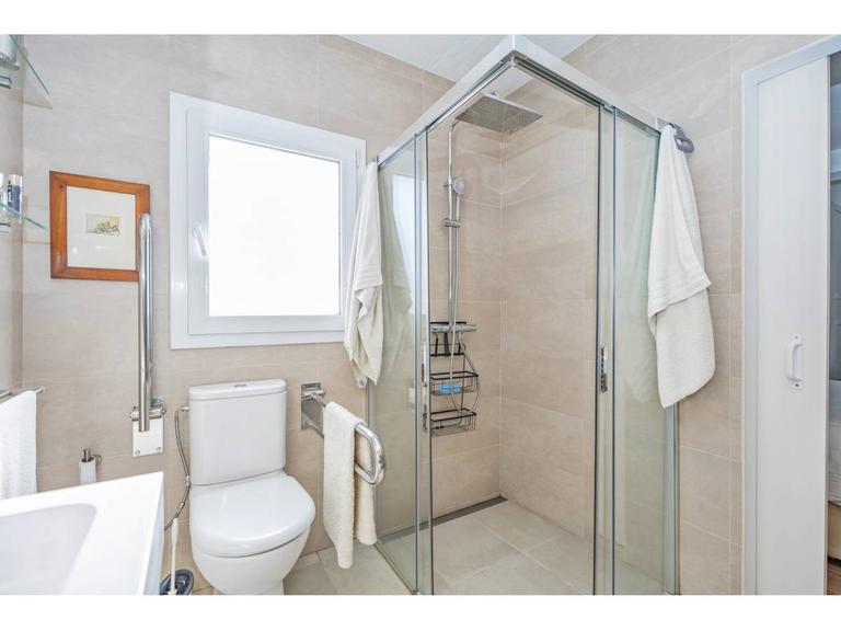 Property thumbnail 32