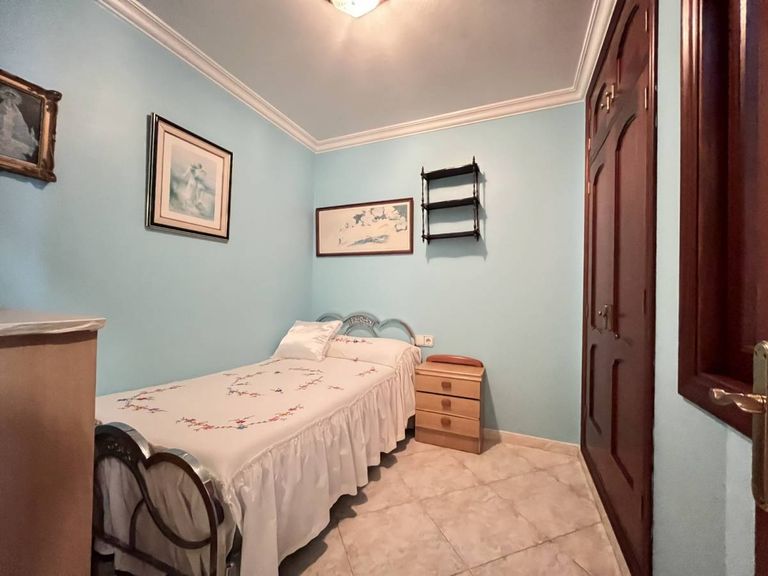 Property thumbnail 11