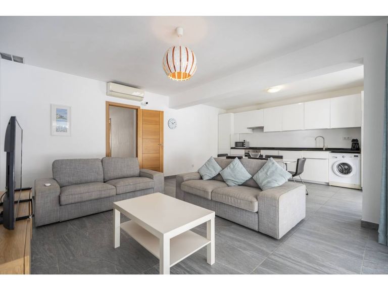 Property thumbnail 8