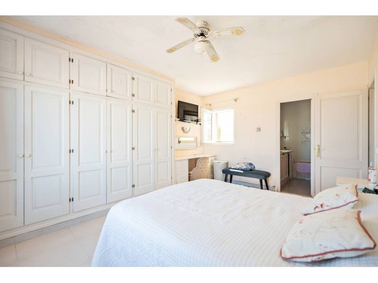 Property thumbnail 13