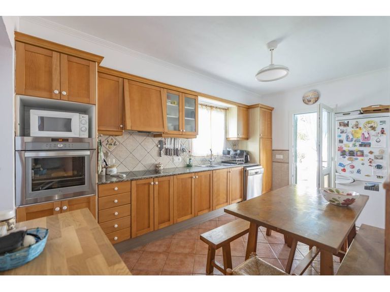 Property thumbnail 11
