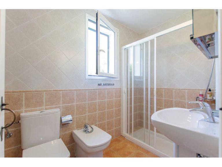 Property thumbnail 19