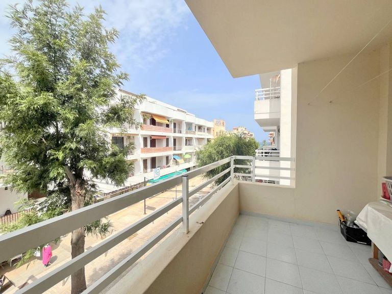 Property thumbnail 1