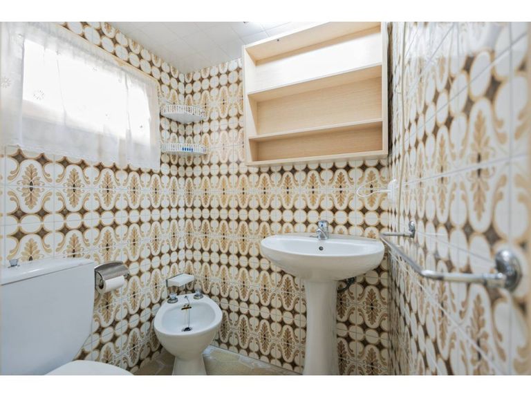 Property thumbnail 7