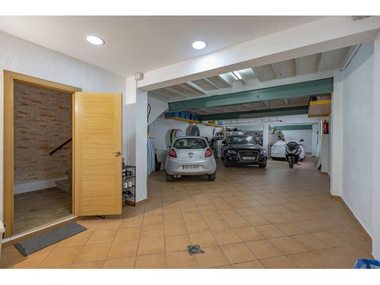 Property thumbnail 12