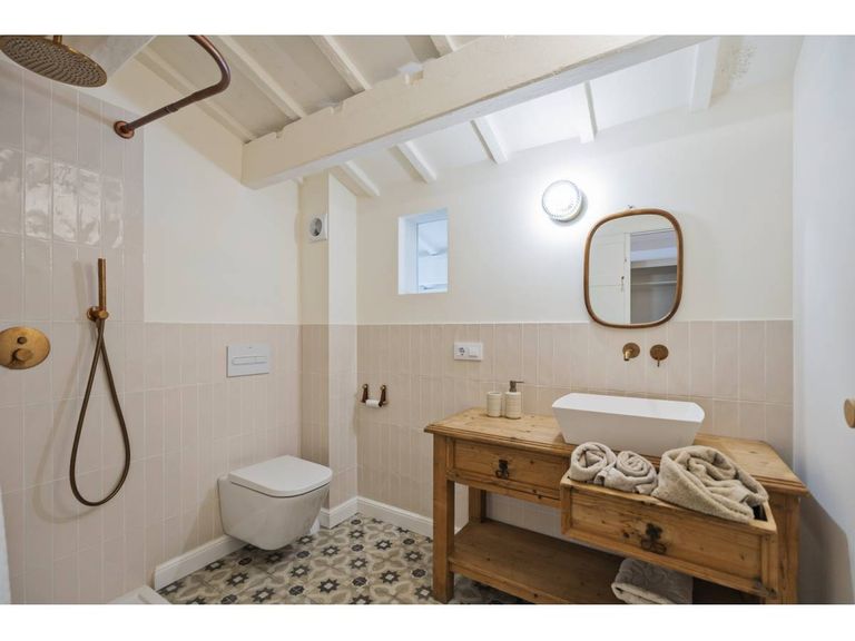 Property thumbnail 11
