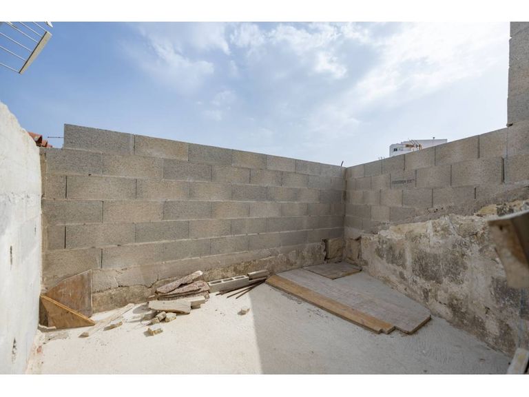 Property thumbnail 1