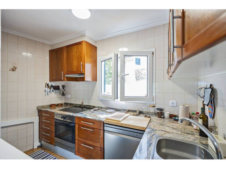 Property thumbnail 4