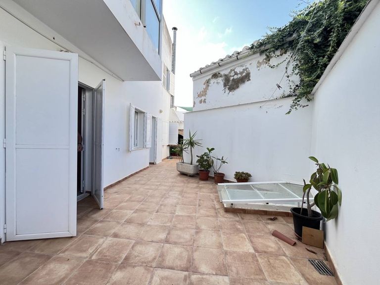 Property thumbnail 1