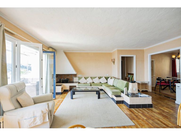 Property thumbnail 9