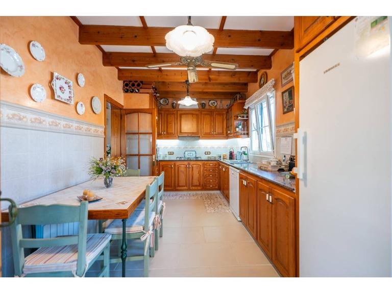 Property thumbnail 9
