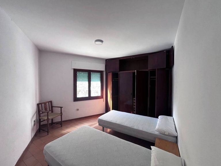 Property thumbnail 12