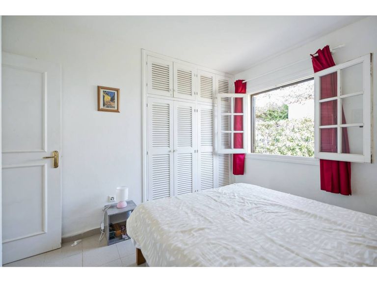 Property thumbnail 9