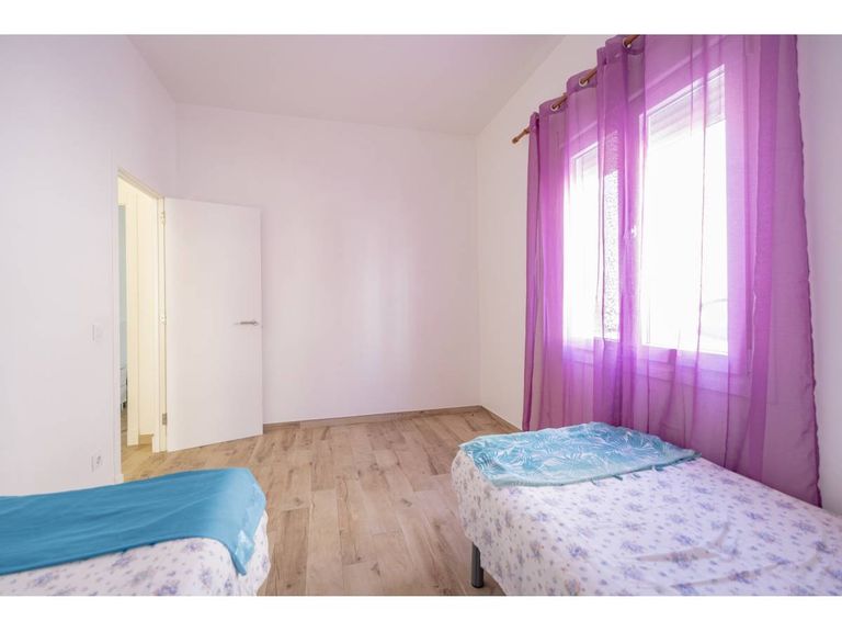 Property thumbnail 12